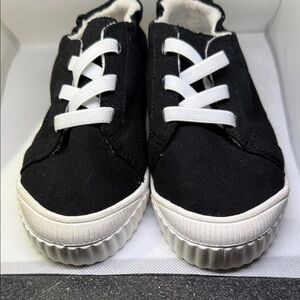 Wonder Nation Sneakers Kids Size 11 Slip On Black and White